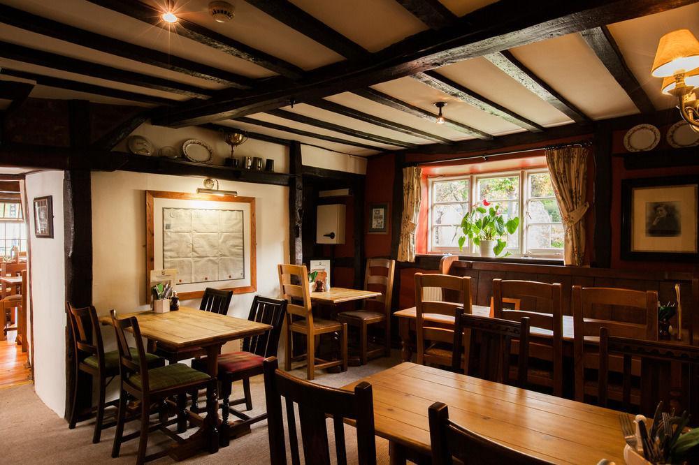 The White Hart Hotel Стокбридж Екстериор снимка