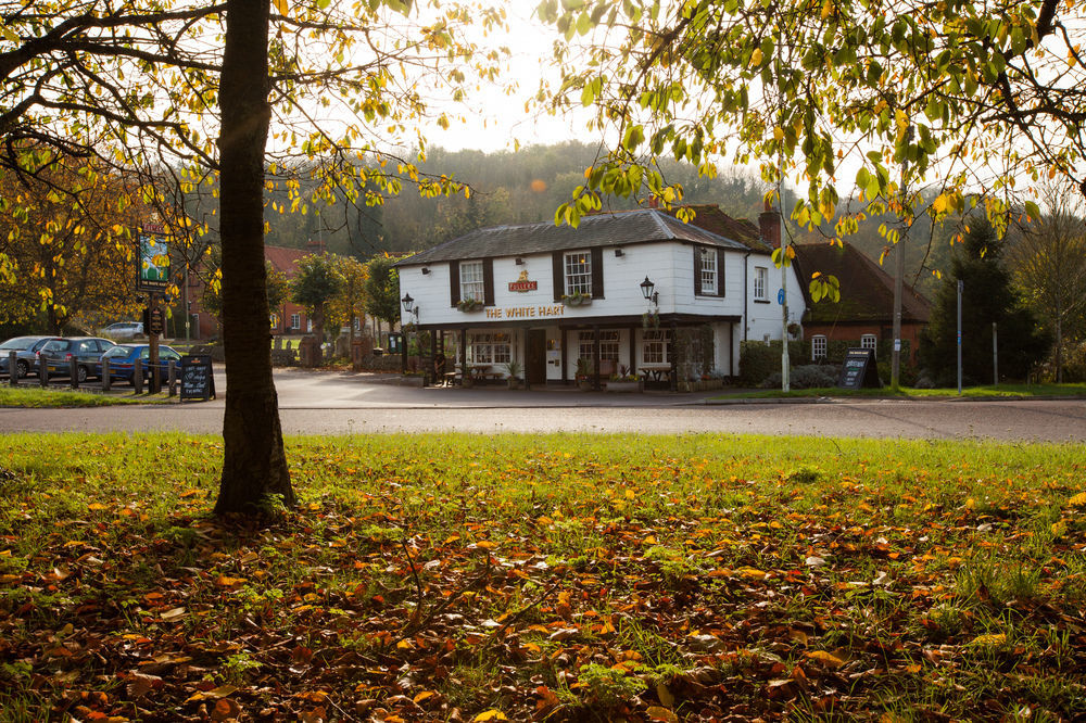 The White Hart Hotel Стокбридж Екстериор снимка