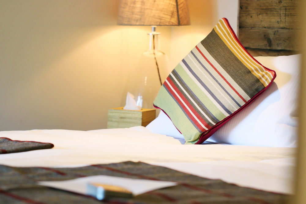 The White Hart Hotel Стокбридж Екстериор снимка