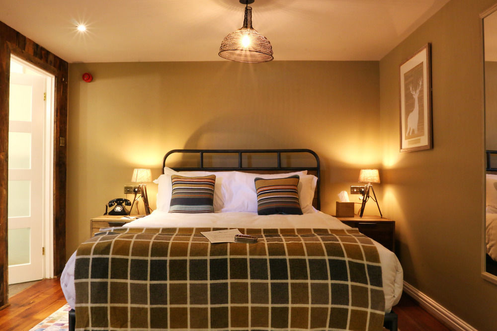 The White Hart Hotel Стокбридж Екстериор снимка