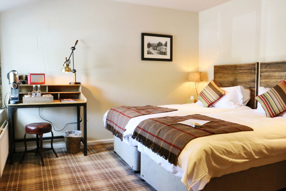 The White Hart Hotel Стокбридж Екстериор снимка