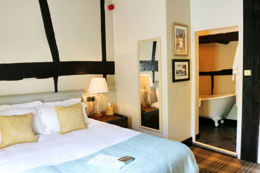 The White Hart Hotel Стокбридж Екстериор снимка